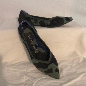 Rothy’s The Point Olive Camo
